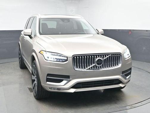 2024 Volvo XC90 B6 Plus Bright Theme 7-Seater