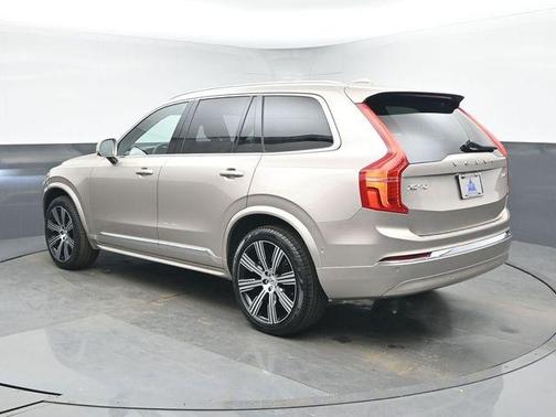2024 Volvo XC90 B6 Plus Bright Theme 7-Seater
