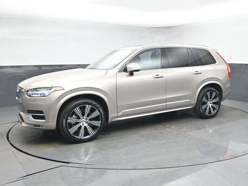 2024 Volvo XC90 B6 Plus Bright Theme 7-Seater