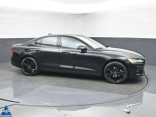 2023 Volvo S60 B5 Plus Black Edition