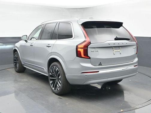 2026 Volvo XC90 B6 Plus 7-Seater