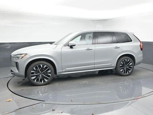 2026 Volvo XC90 B6 Plus 7-Seater