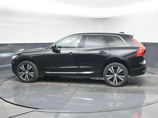 2023 Volvo XC60 B5 Plus Bright Theme