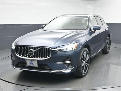 2023 Volvo XC60 B6 Ultimate Bright Theme