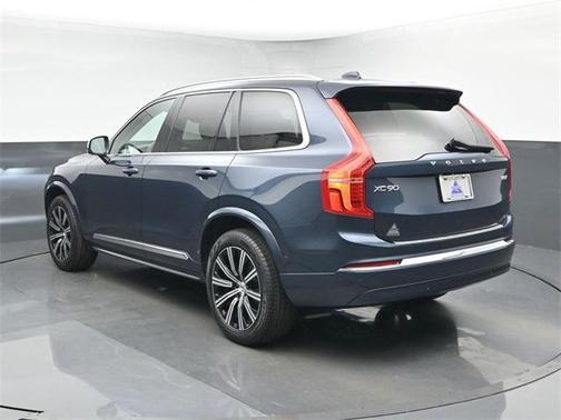 2024 Volvo XC90 B5 Plus Bright Theme