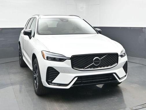 2026 Volvo XC60 B5 Core