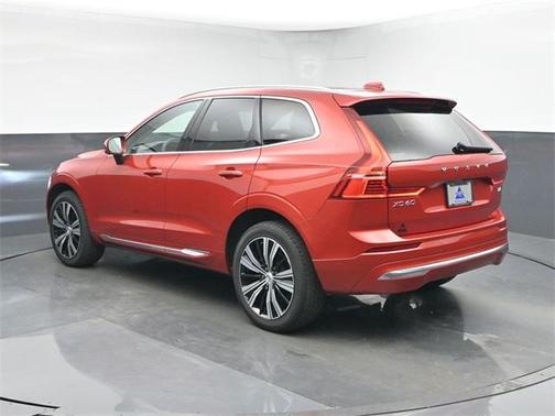 2023 Volvo XC60 B5 Ultimate Bright Theme