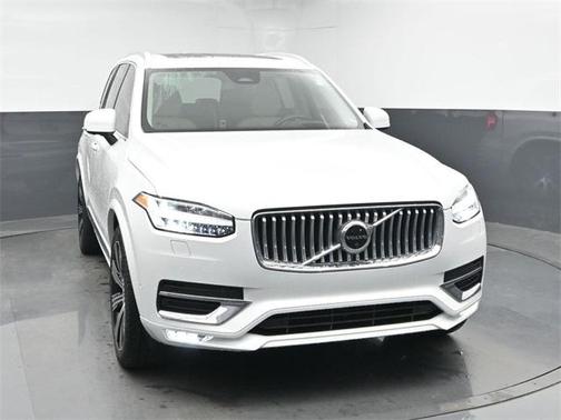 2023 Volvo XC90 B6 Ultimate 7-Seater