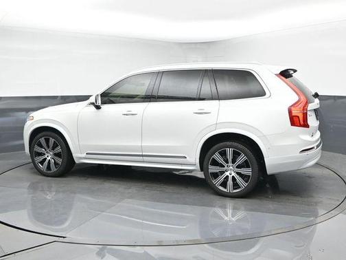 2023 Volvo XC90 B6 Ultimate 7-Seater