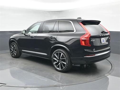 2024 Volvo XC90 B5 Plus Bright Theme
