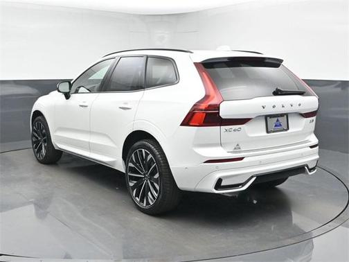 2026 Volvo XC60 B5 Ultra