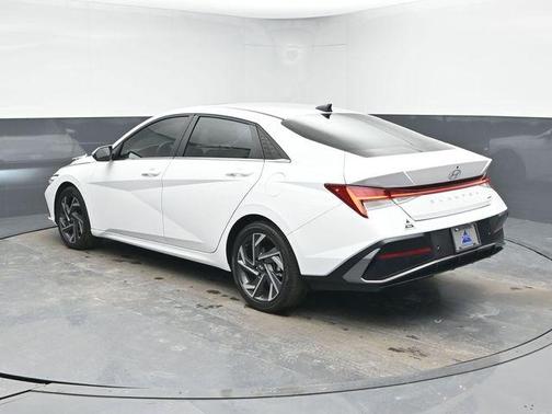 2024 Hyundai ELANTRA HEV Limited