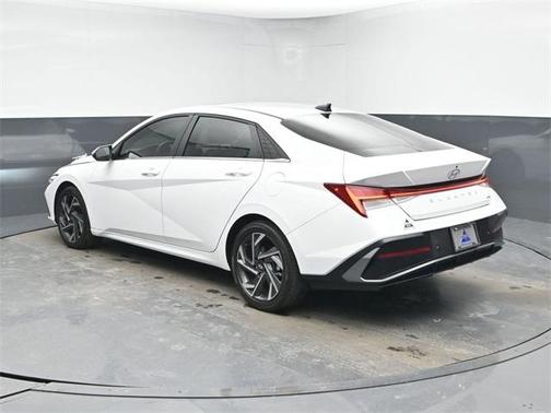 2024 Hyundai ELANTRA HEV Limited