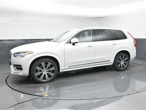 2023 Volvo XC90 B6 Ultimate 7-Seater