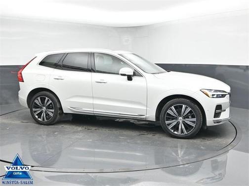 2023 Volvo XC60 B5 Plus Bright Theme