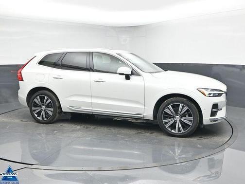 2023 Volvo XC60 B5 Plus Bright Theme
