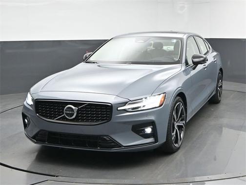 2024 Volvo S60 Ultimate