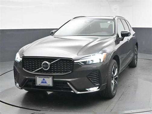 2025 Volvo XC60 B5 Plus