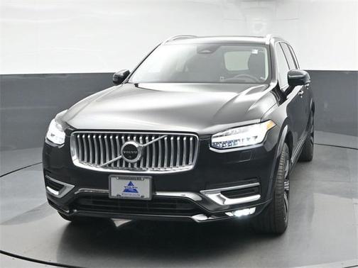 2023 Volvo XC90 B6 Ultimate 6-Seater