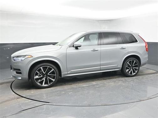 2024 Volvo XC90 B5 Plus Bright Theme