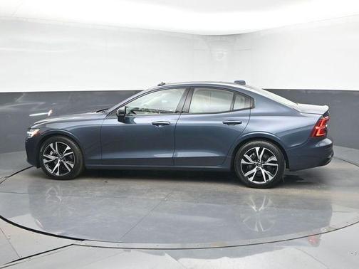 2025 Volvo S60 B5 Plus