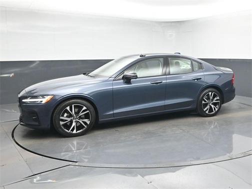 2025 Volvo S60 B5 Plus