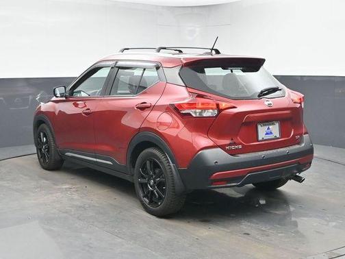 2020 Nissan Kicks SR