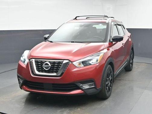 2020 Nissan Kicks SR