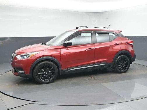 2020 Nissan Kicks SR