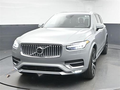 2024 Volvo XC90 B6 Plus Bright Theme 7-Seater