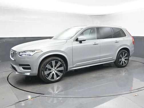 2024 Volvo XC90 B6 Plus Bright Theme 7-Seater