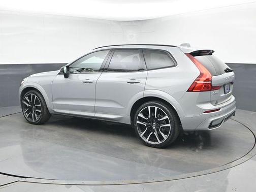 Gray Metallic 2024 Volvo XC60 B5 Ultimate Dark Theme