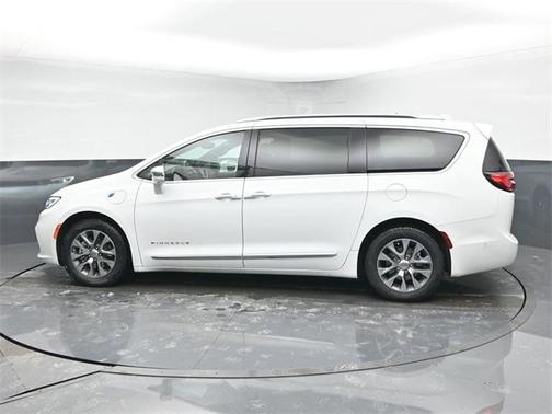 2022 Chrysler Pacifica Hybrid Pinnacle