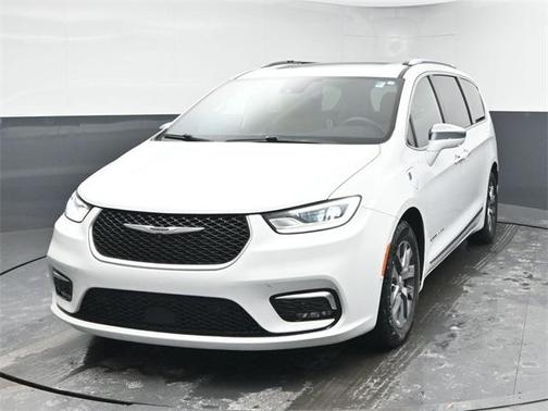 2022 Chrysler Pacifica Hybrid Pinnacle