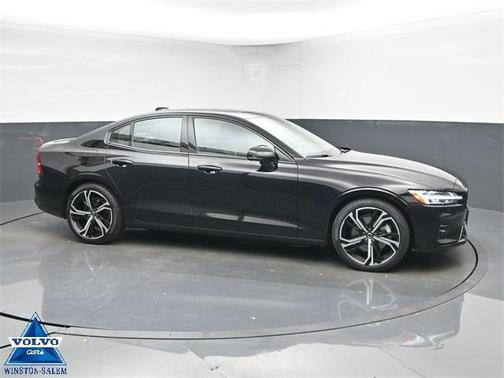 2024 Volvo S60 B5 Plus Black Edition