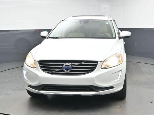 2016 Volvo XC60 T6 Premier Plus