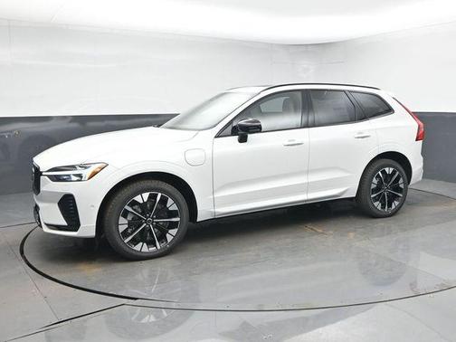 2026 Volvo XC60 Plug-In Hybrid T8 Plus