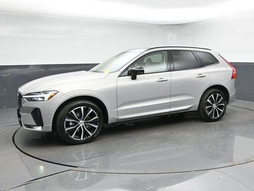 Silver 2023 Volvo XC60 B5 Plus Dark Theme