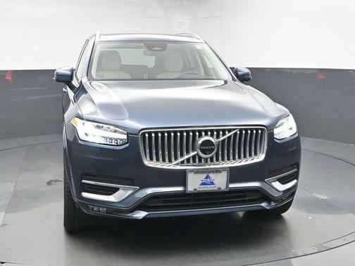 2024 Volvo XC90 B6 Plus Bright Theme 7-Seater