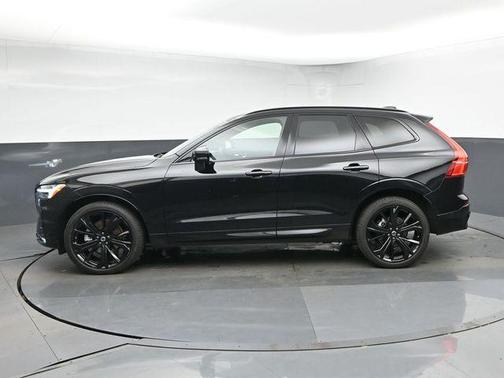 Onyx Black Metallic 2024 Volvo XC60 B5 Ultimate Black Edition