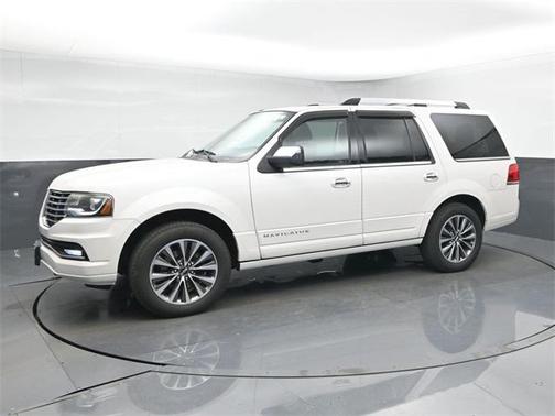 2015 Lincoln Navigator Base