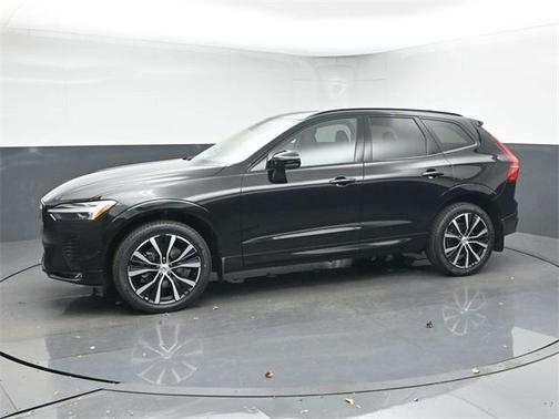 2024 Volvo XC60 B5 Plus Dark Theme