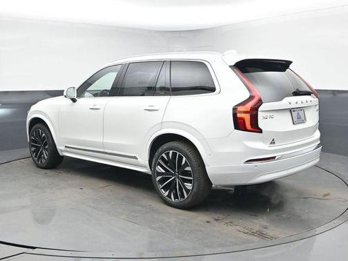 2026 Volvo XC90 B6 Ultra 7-Seater