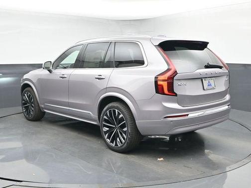 2026 Volvo XC90 B6 Core