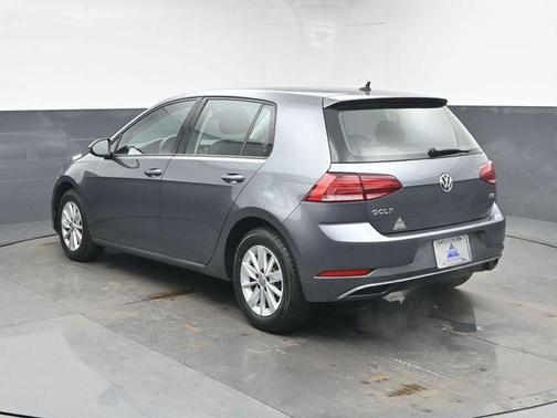 2018 Volkswagen Golf TSI S