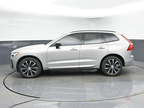 Silver 2024 Volvo XC60 B5 Plus Dark Theme