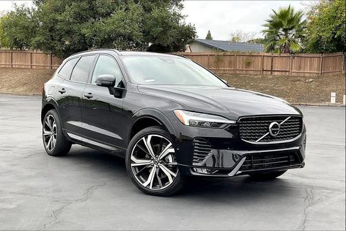 2025 Volvo XC60 B5 Ultra
