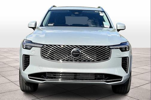 2025 Volvo XC90 Plug-In Hybrid T8 Core 7-Seater