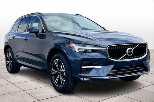 2022 Volvo XC60 Momentum