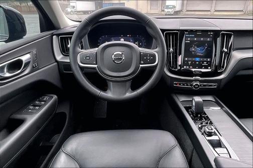 2025 Volvo XC60 B5 Core
